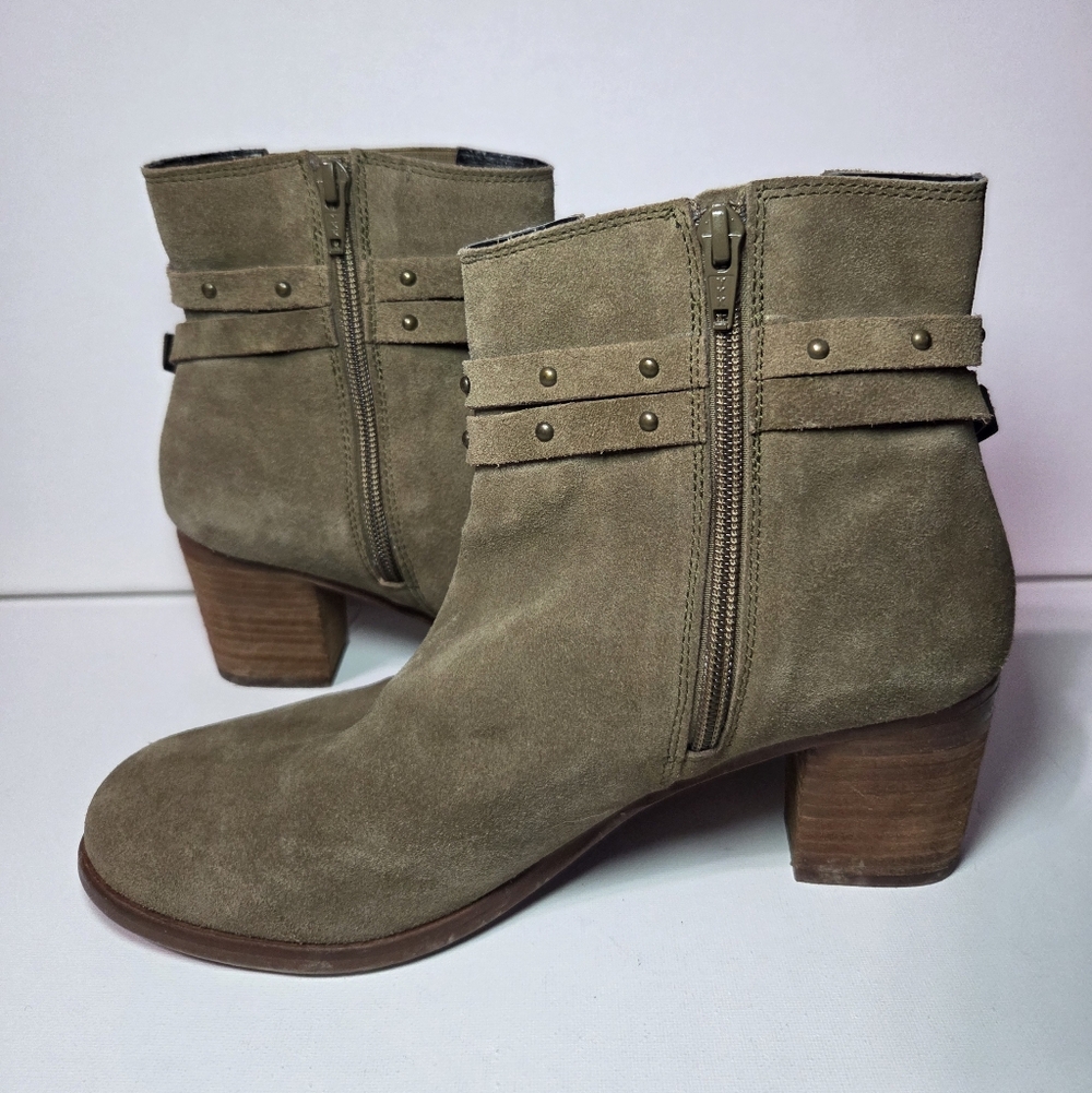Matisse Camryn Suede Studded Harness Tan Ankle Boots Women's Size 9 - Picture 8 of 12